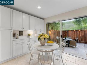 1048 Spring Valley Common, Livermore CA 94551