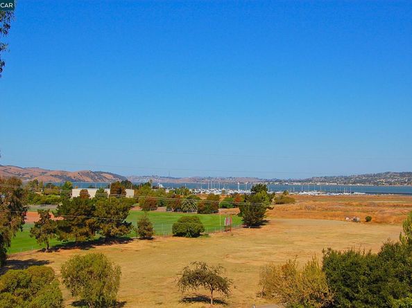 2514 Fern Leaf Ln, Martinez CA 94553