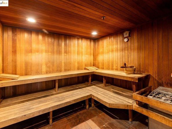 311 Oak Street 829, Oakland CA 94607