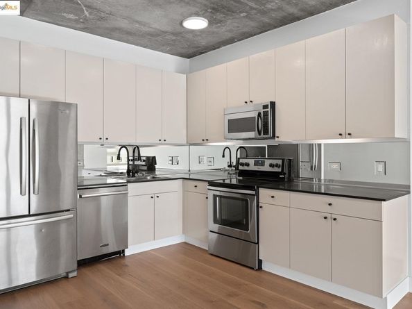 311 Oak Street 829, Oakland CA 94607