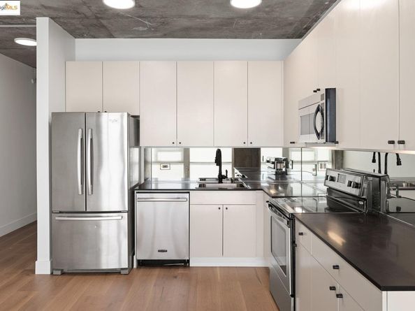 311 Oak Street 829, Oakland CA 94607