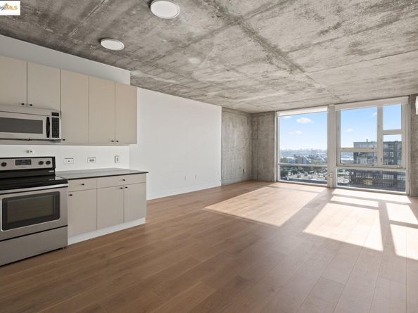 311 Oak Street 829, Oakland CA 94607