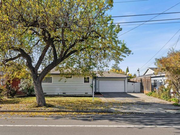 6449 Cedar Blvd, Newark CA 94560