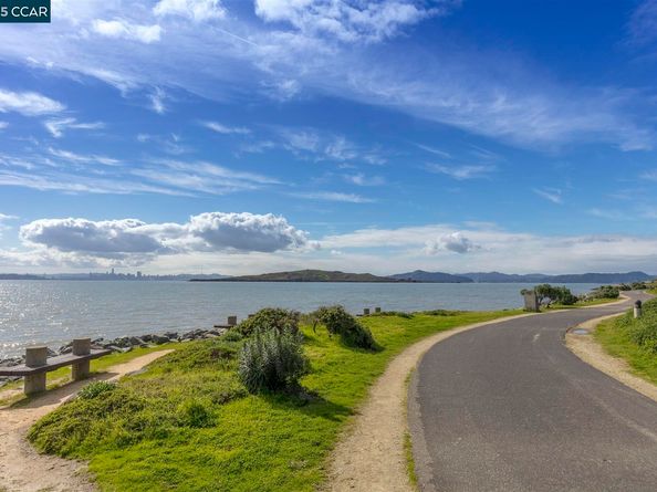 1406 Monterey St, Richmond CA 94804