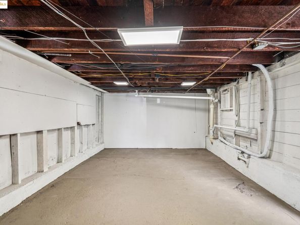 1054 54th St., Oakland CA 94608