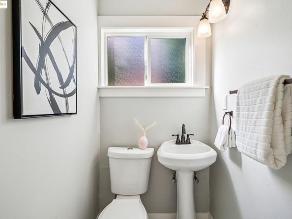 1054 54th St., Oakland CA 94608