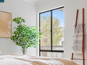 4 Commodore Drive D335, Emeryville CA 94608