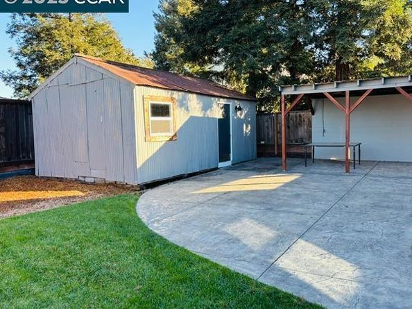 4245 Valley Ave, Martinez CA 94553