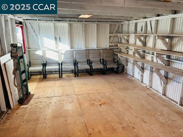 4245 Valley Ave, Martinez CA 94553