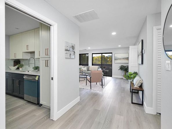 26937 Hayward Blvd 217, Hayward CA 94542