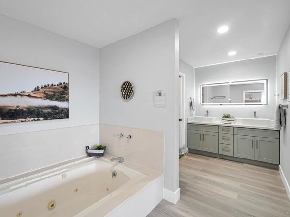 26937 Hayward Blvd 217, Hayward CA 94542