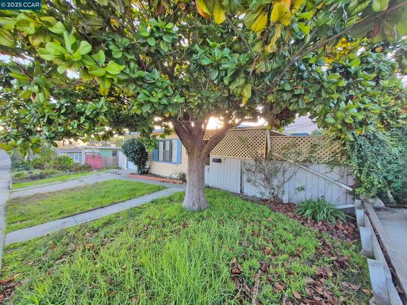 3135 Alta Mira Dr, Richmond CA 94806