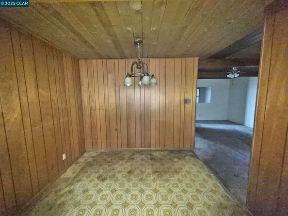 3135 Alta Mira Dr, Richmond CA 94806