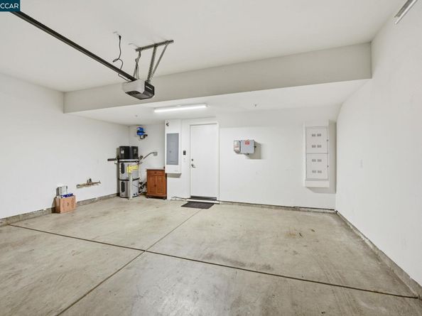 967 24Th St, Oakland CA 94607