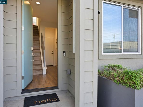 967 24Th St, Oakland CA 94607