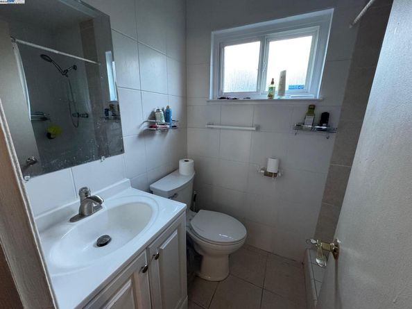 7608 Canterbury Ln, Dublin CA 94568