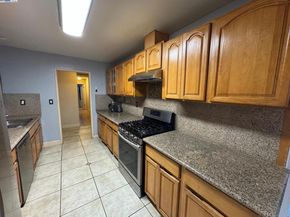 7608 Canterbury Ln, Dublin CA 94568