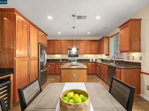 1775 Rose Gate Cmn, Livermore CA 94551