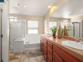 1775 Rose Gate Cmn, Livermore CA 94551