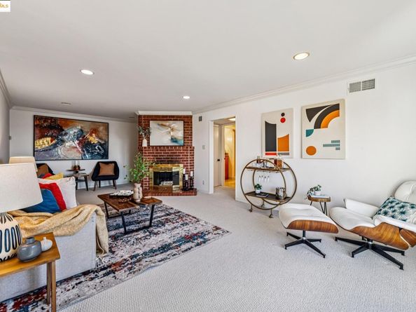 946 Creston Rd, Berkeley CA 94708