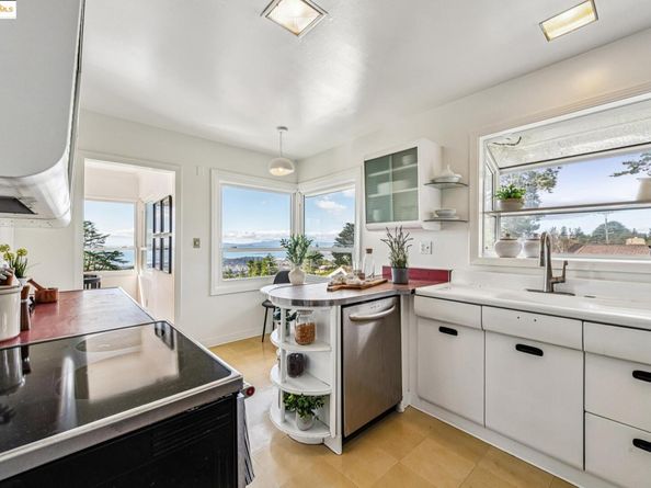 946 Creston Rd, Berkeley CA 94708