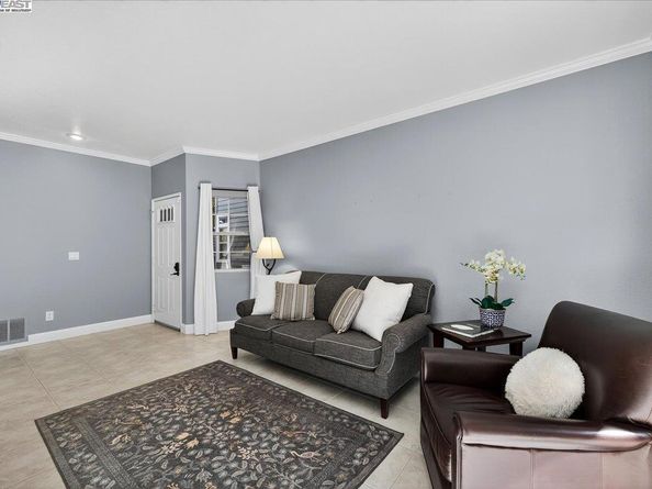 7875 Canyon Meadow Cir C, Pleasanton CA 94588