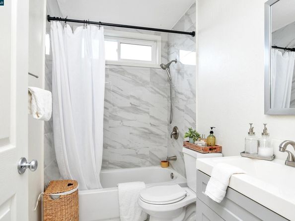 4888 Clayton Rd 6, Concord CA 94521