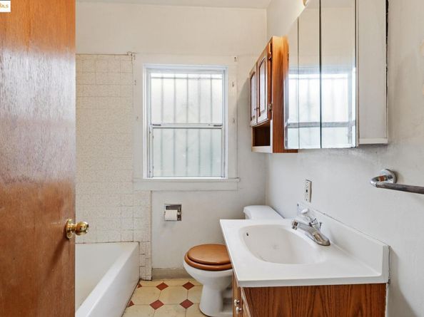 3632 Hageman Avenue, Oakland CA 94619