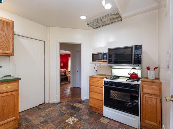 2600 55Th Ave, Oakland CA 94605