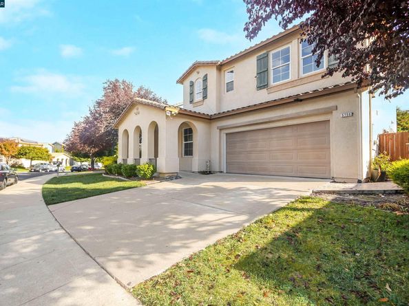 5700 Oakmont Dr, Richmond CA 94806