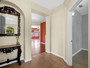 5700 Oakmont Dr, Richmond CA 94806