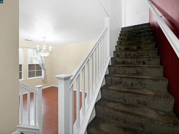 5700 Oakmont Dr, Richmond CA 94806