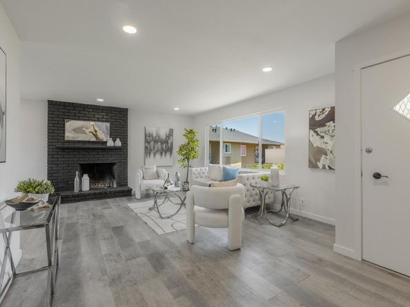 1965 Ascot Dr 6, Moraga CA 94556