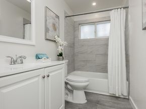 1965 Ascot Dr 6, Moraga CA 94556