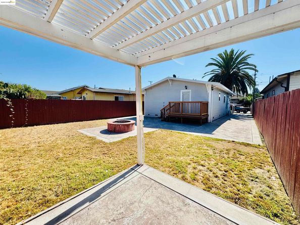 1321 60Th Ave, Oakland CA 94621