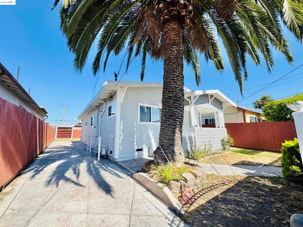 1321 60Th Ave, Oakland CA 94621