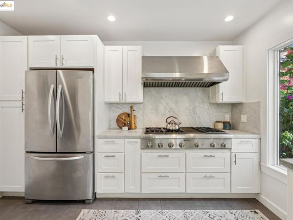 2417 Webster ST, Berkeley CA 94705