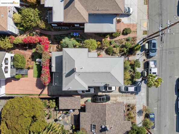 2417 Webster ST, Berkeley CA 94705