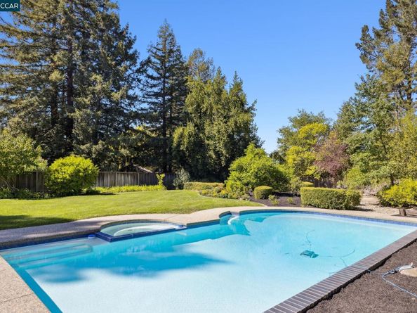 800 El Capitan Drive, Danville CA 94526