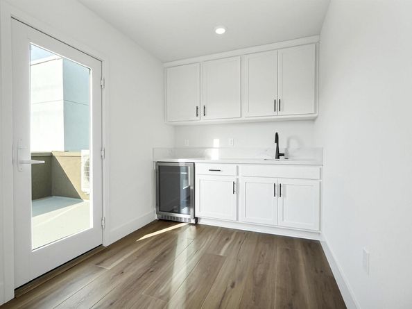 2055 Clement Avenue, Alameda CA 94501