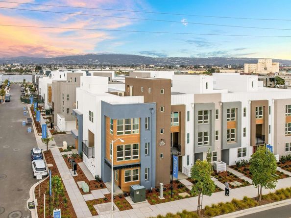 2055 Clement Avenue, Alameda CA 94501