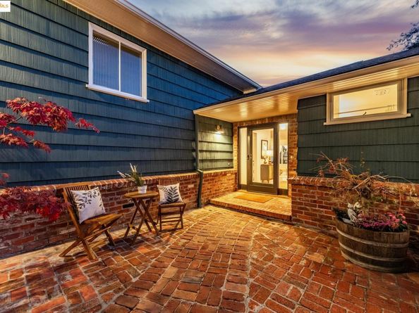 5973 Rincon Dr, Oakland CA 94611