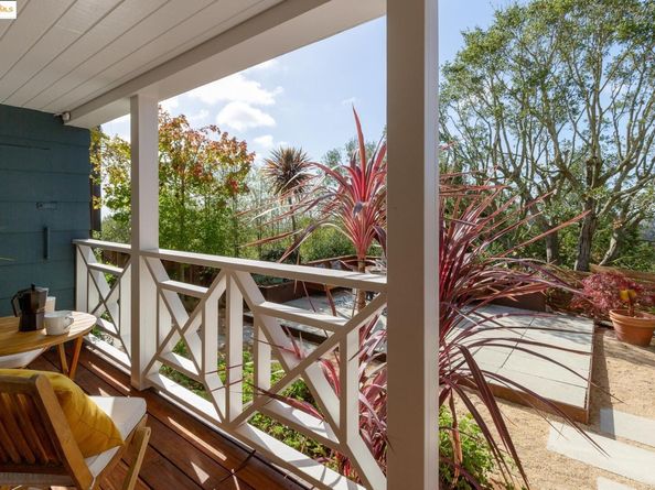 5973 Rincon Dr, Oakland CA 94611