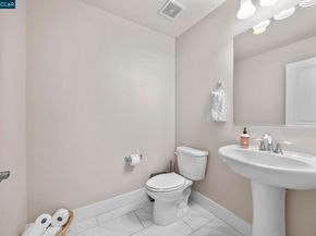 702 Jetty Dr, Richmond CA 94804