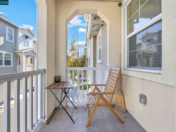 702 Jetty Dr, Richmond CA 94804