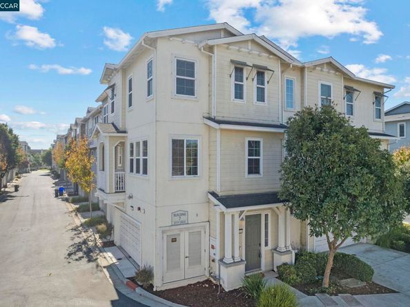 702 Jetty Dr, Richmond CA 94804