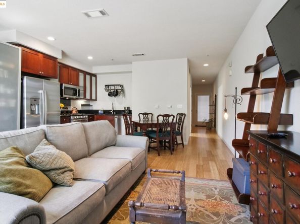 6466 Hollis St 242, Emeryville CA 94608