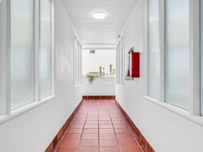 1260 Clay St 207, San Francisco CA 94108