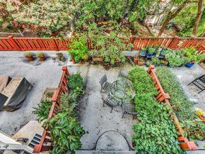 1260 Clay St 207, San Francisco CA 94108