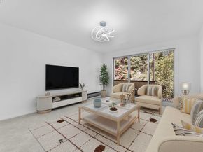 1260 Clay St 207, San Francisco CA 94108